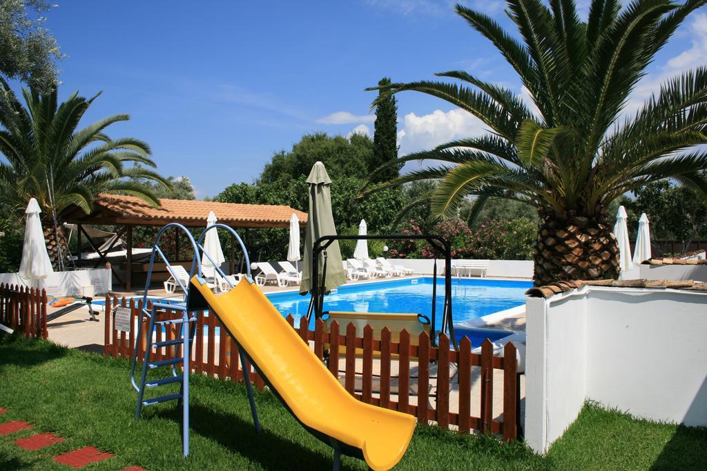 Alexaria Holidays Apartments Frinion Exterior photo